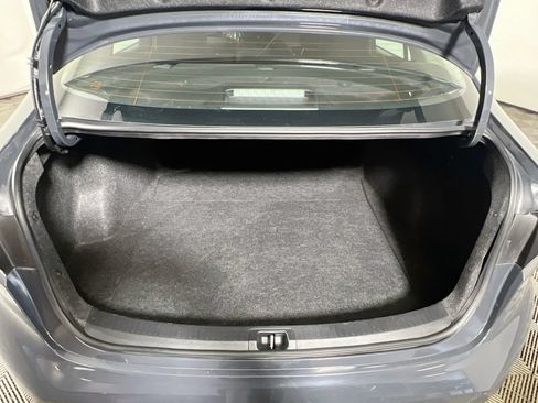 Certified 2025 Toyota Corolla LE FWD image 22