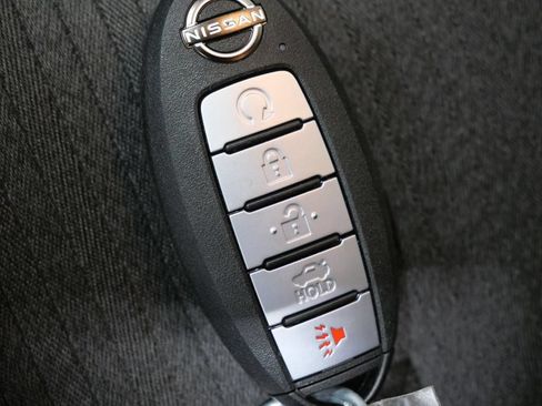 Used 2025 Nissan Altima 2.5 SV FWD image 25