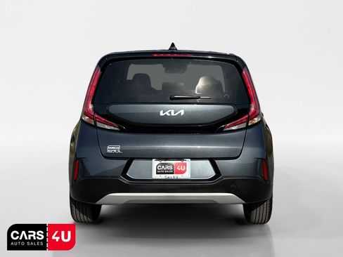 Used 2025 Kia Soul LX w/ LX Technology Package FWD image 6