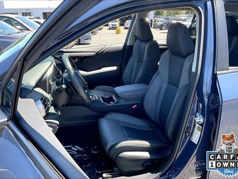 Used 2025 Subaru Outback Onyx Edition AWD/4WD image 9
