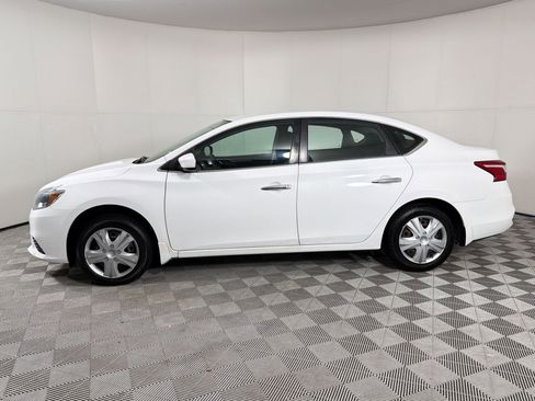 Used 2017 Nissan Sentra S FWD image 2