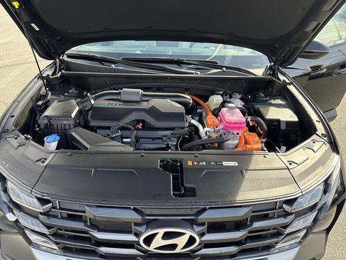 Certified 2025 Hyundai Tucson SEL image 11