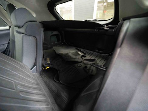 Used 2020 Toyota RAV4 XLE w/ Convenience Package AWD/4WD image 24