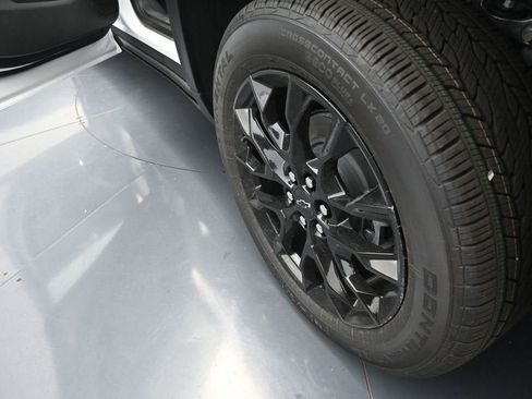 New 2026 Chevrolet Traverse LT w/ Midnight/Sport Edition FWD image 36