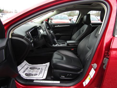 Used 2020 Ford Fusion Energi Titanium image 18