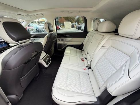 New 2026 Lincoln Nautilus Black Label image 12