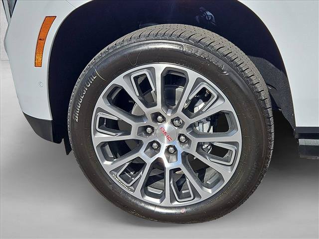 New 2027 GMC Yukon Denali w/ Denali Reserve Package AWD/4WD image 10