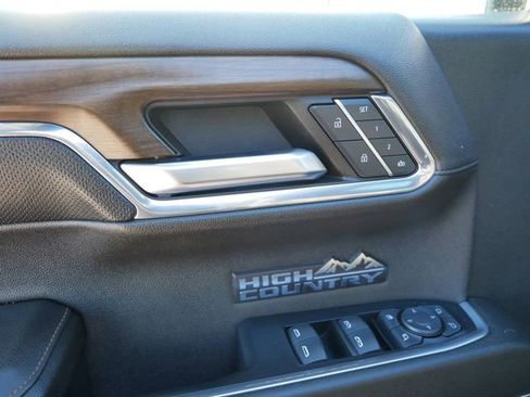 Used 2024 Chevrolet Silverado 1500 High Country w/ High Country Premium Package image 12