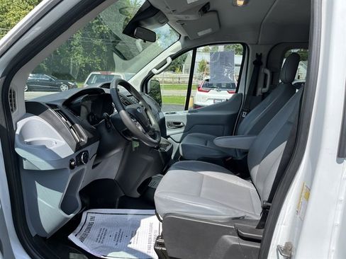 Used 2018 Ford Transit 150 XL RWD image 18