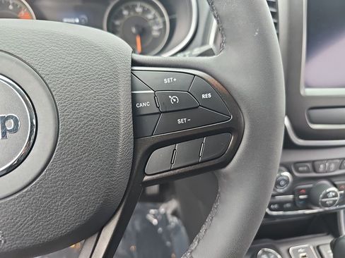 Certified 2022 Jeep Cherokee Trailhawk w/ Sound & Nav Group AWD/4WD image 17
