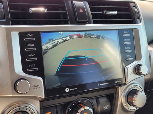 Used 2022 Toyota 4Runner SR5 Premium image 22