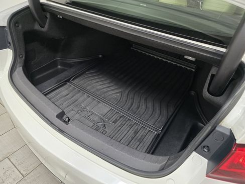 Used 2020 Acura TLX V6 w/ Technology Package image 16