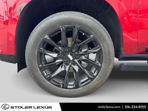 Used 2023 Cadillac Escalade Sport Platinum w/ LPO, ONYX Package AWD/4WD image 11