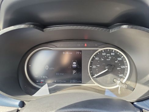 Used 2025 Nissan Versa SV image 26