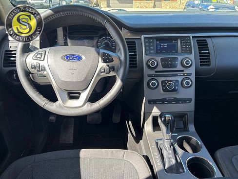 Used 2019 Ford Flex SE image 24