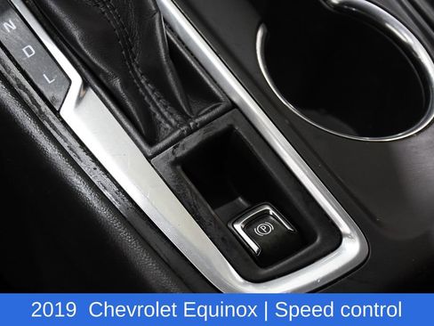 Used 2019 Chevrolet Equinox LT w/ Driver Convenience Package image 25