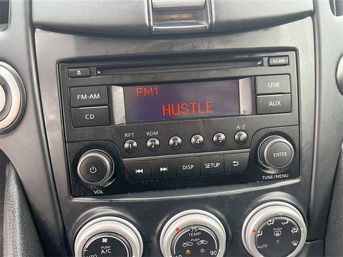 Used 2020 Nissan 370Z w/ Sport Package image 14