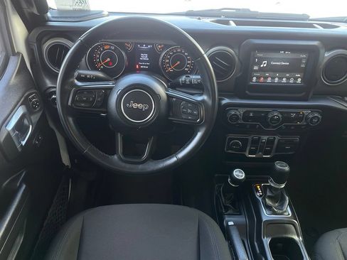 Used 2022 Jeep Wrangler Unlimited Sport AWD/4WD image 12
