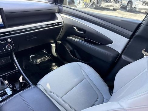 Used 2025 Hyundai Santa Cruz Limited image 21
