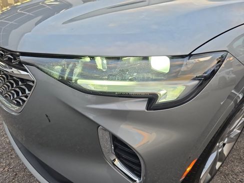 Used 2023 Buick Envision Avenir image 33