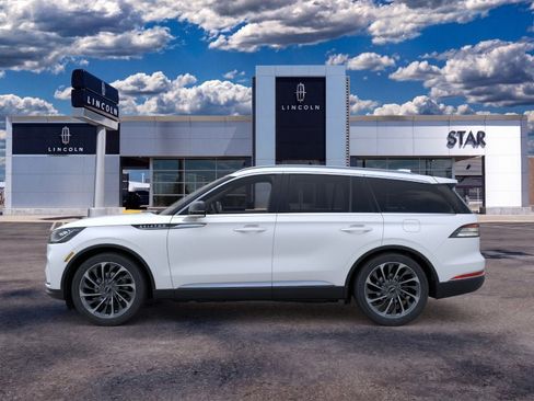 New 2026 Lincoln Aviator Reserve w/ Luxury Package AWD/4WD image 3