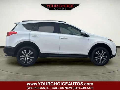 Used 2015 Toyota RAV4 XLE FWD image 6