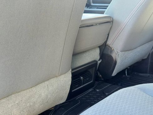 Used 2017 RAM 3500 Tradesman w/ Chrome Appearance Group AWD/4WD image 30