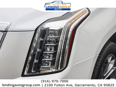 Used 2016 Cadillac Escalade ESV 4WD image 7