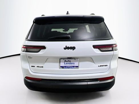 Used 2023 Jeep Grand Cherokee L Limited w/ Black Appearance Package AWD/4WD image 6