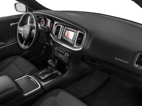 Used 2016 Dodge Charger SE w/ Blacktop Package RWD image 21