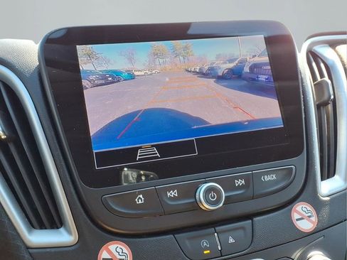 Used 2024 Chevrolet Malibu LT image 8