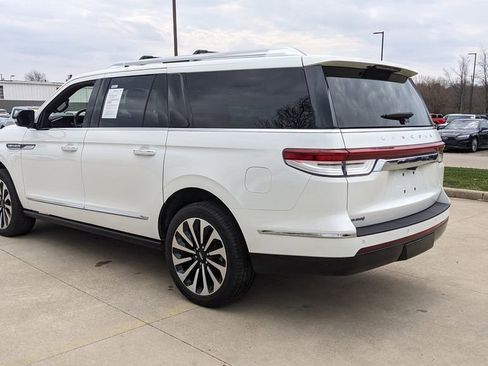Used 2023 Lincoln Navigator L Reserve w/ Equipment Group 201A image 5