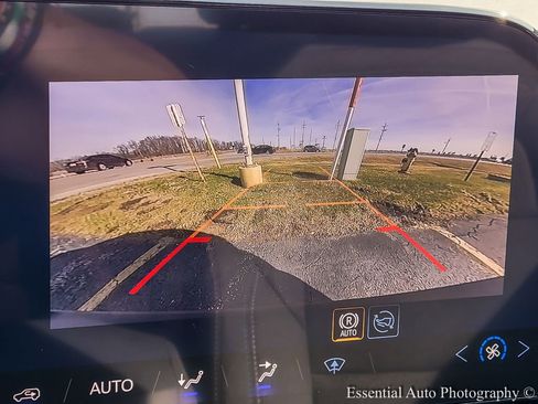 New 2026 Chevrolet Equinox EV LT FWD image 13