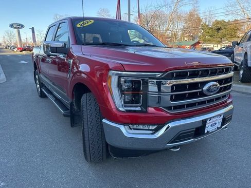 Used 2021 Ford F150 Lariat w/ Equipment Group 502A High AWD/4WD image 4