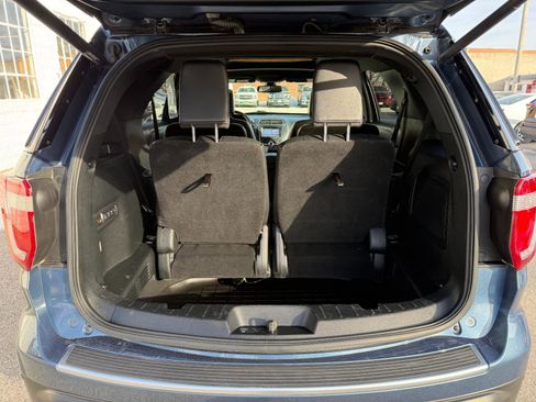 Used 2019 Ford Explorer Platinum image 16