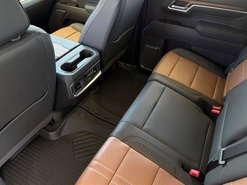 New 2026 Chevrolet Silverado 1500 High Country w/ Technology Package AWD/4WD image 13