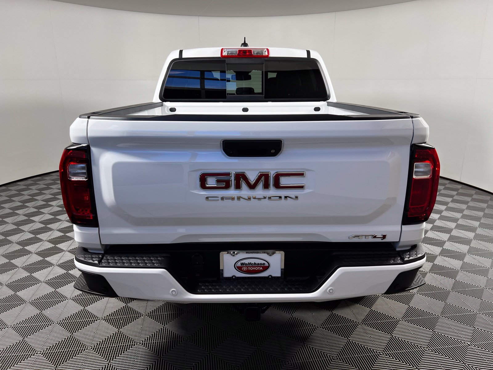 Used 2026 GMC Canyon AT4 AWD/4WD image 6