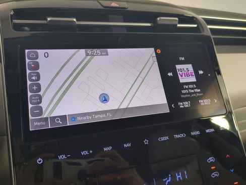 Used 2024 Hyundai Tucson Limited image 27