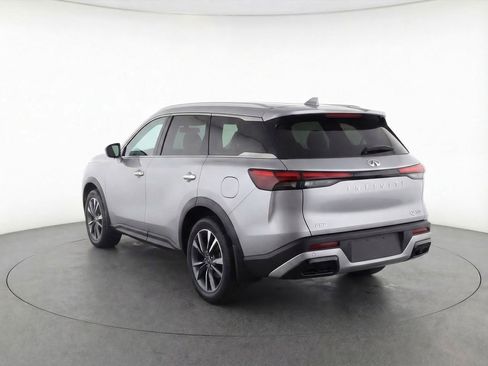 Certified 2025 INFINITI QX60 Luxe image 3