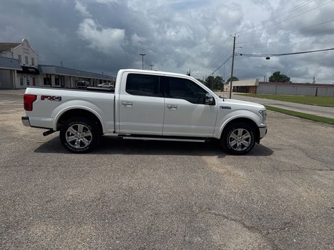 Used 2020 Ford F150 Lariat w/ Equipment Group 502A Luxury AWD/4WD image 15