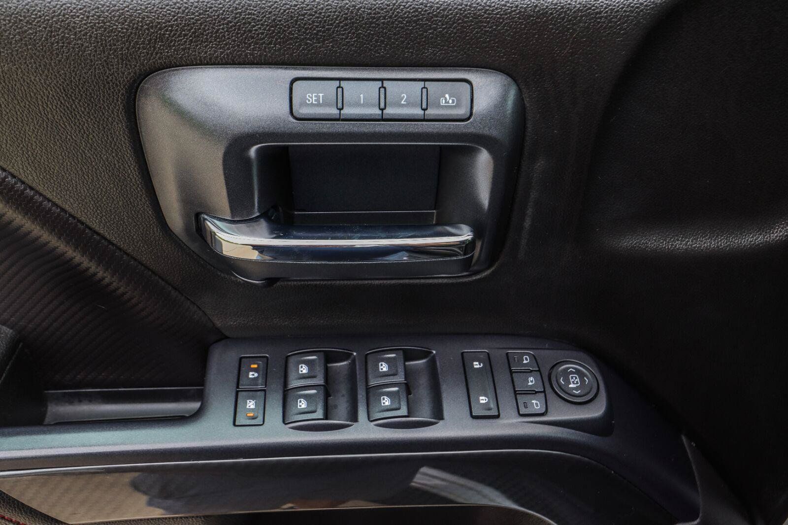 Used 2014 GMC Sierra 1500 SLT w/ All-Terrain Package AWD/4WD image 32