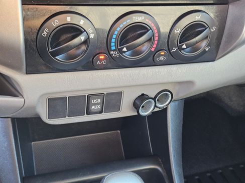 Used 2013 Toyota Tacoma 4x4 Double Cab w/ TRD Sport Pkg image 24