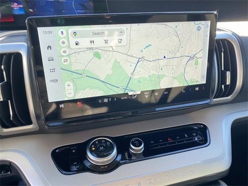 New 2025 Ford Expedition Active image 39