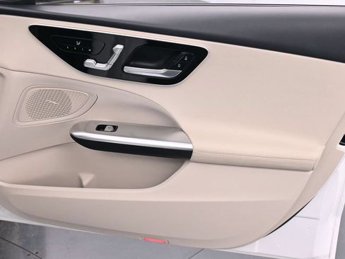 Used 2023 Mercedes-Benz C 300 4MATIC Sedan image 24