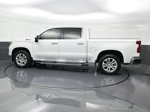 Used 2022 Chevrolet Silverado 1500 LTZ w/ Z71 Off-Road Package image 2