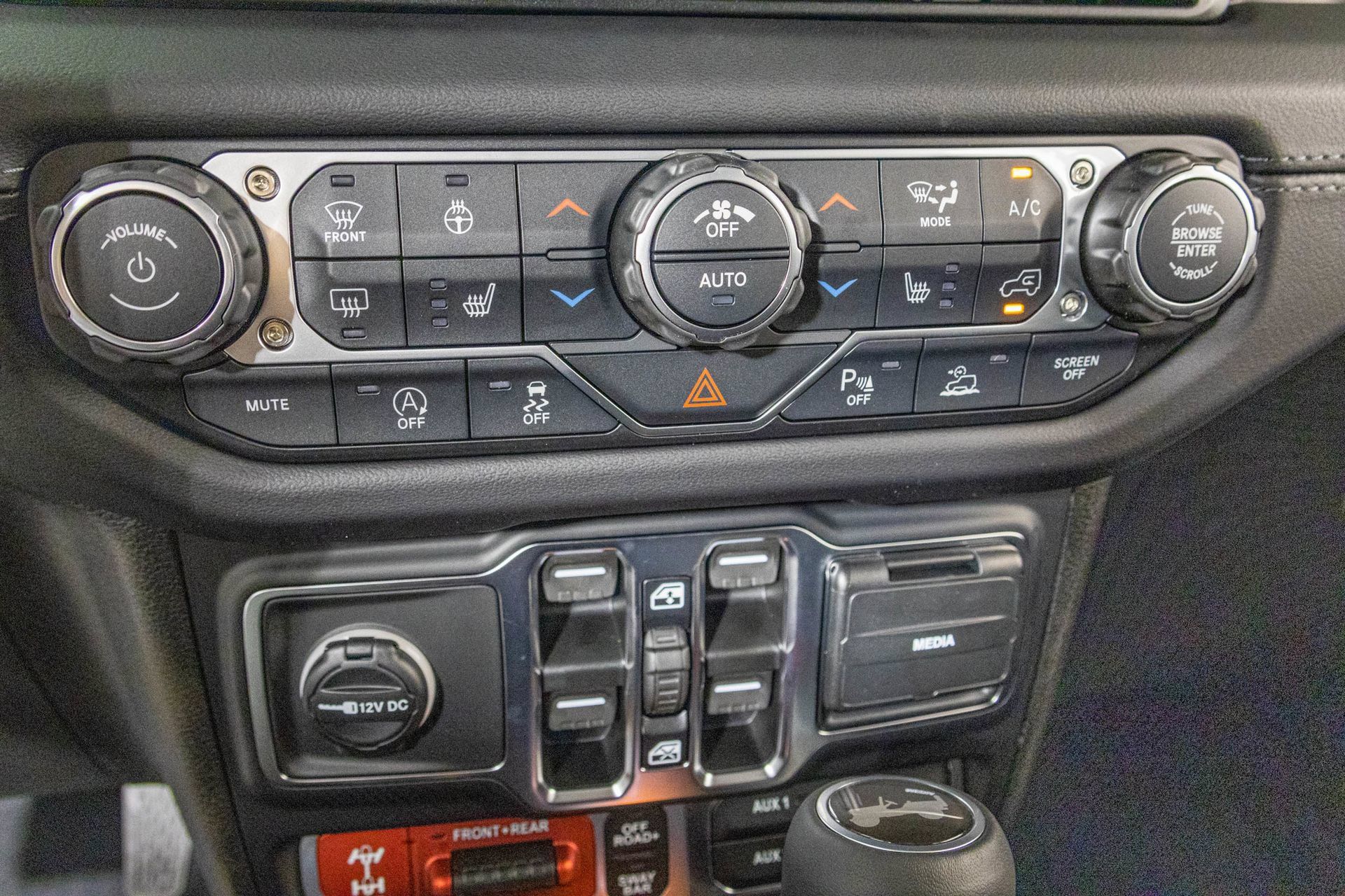 New 2026 Jeep Wrangler Unlimited Rubicon AWD/4WD image 25