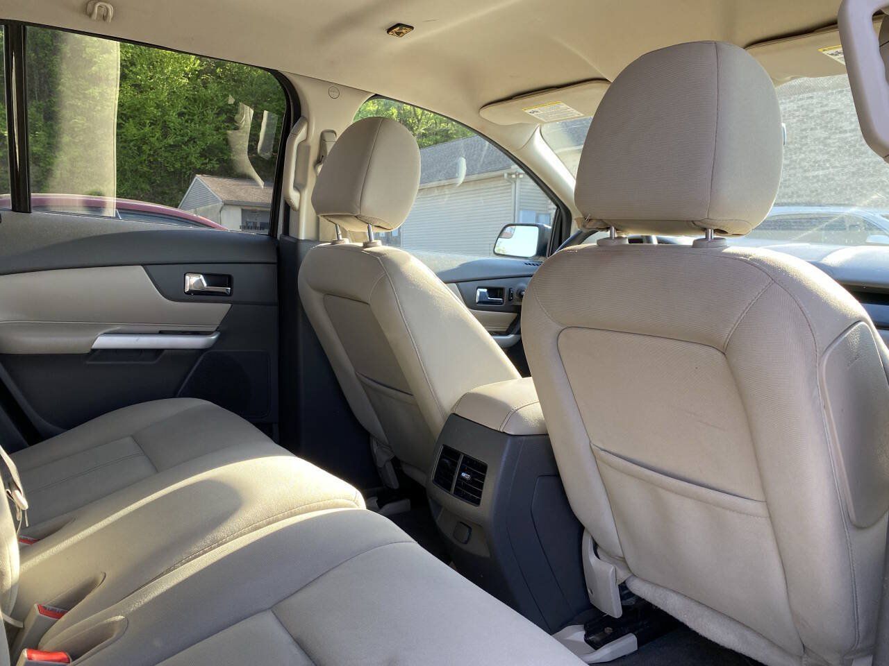 Used 2013 Ford Edge SE FWD image 19