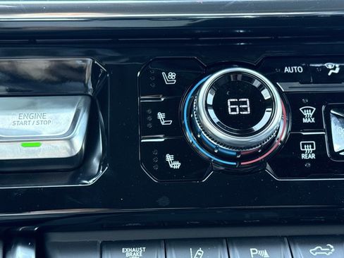 New 2026 GMC Sierra 3500 Denali w/ Denali Reserve Package image 23