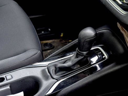Used 2023 Toyota Corolla LE FWD image 20