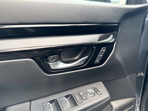 Used 2025 Honda CR-V EX-L image 17